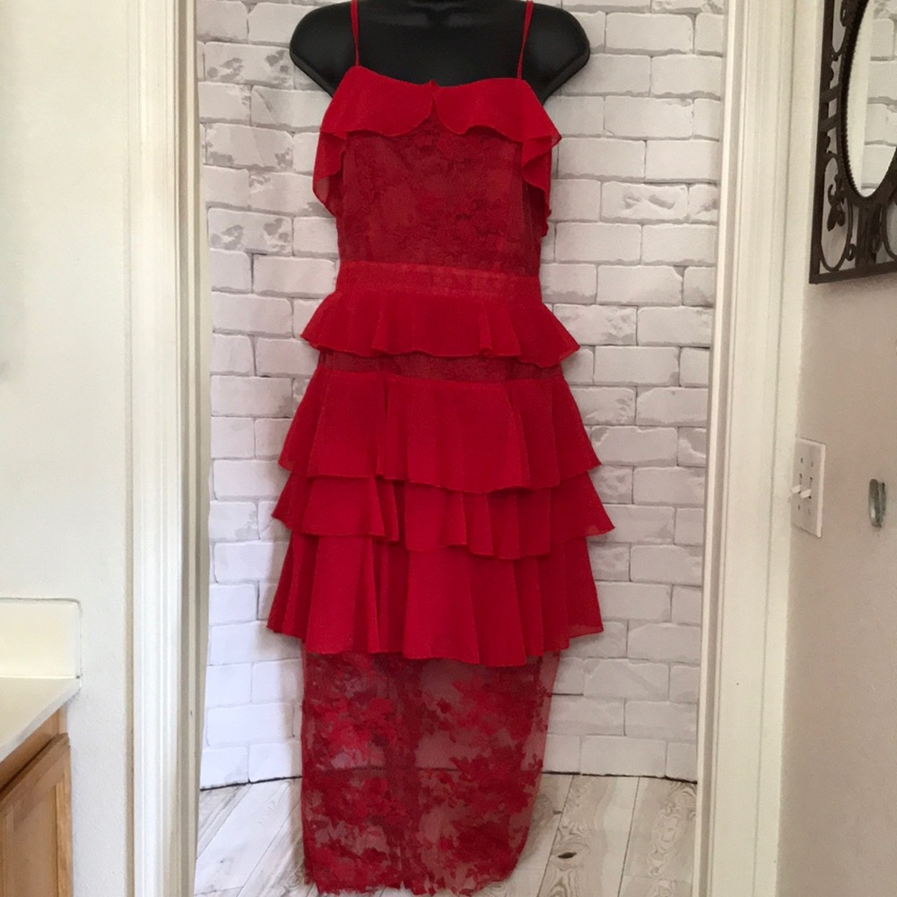 Women’s Pretty Little Thing red lace dress